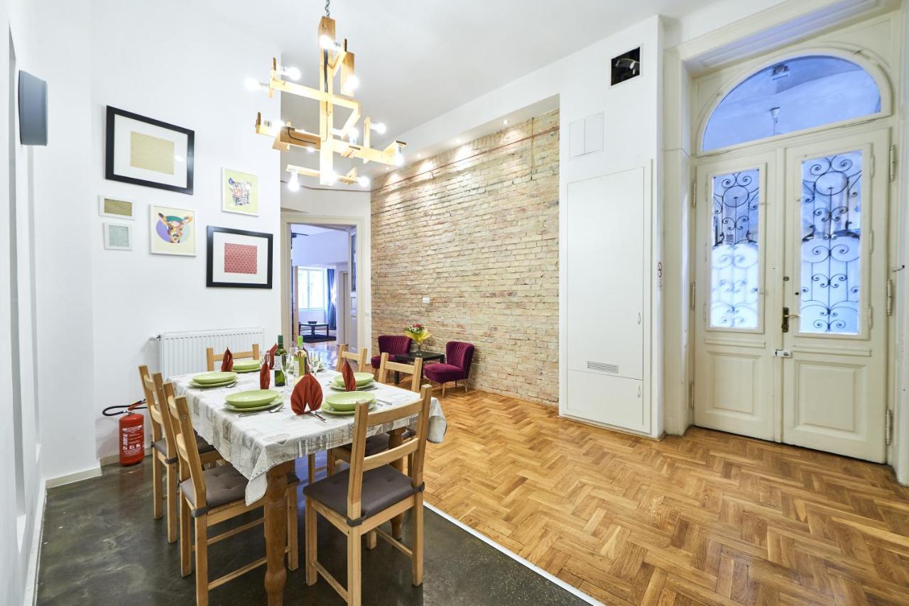 Large Apartment For Groups City Center Dist. VII Будапеща Екстериор снимка