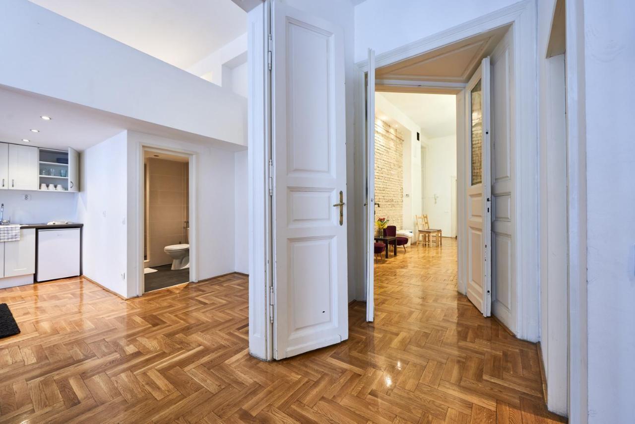 Large Apartment For Groups City Center Dist. VII Будапеща Екстериор снимка