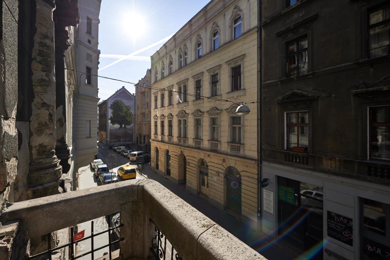 Large Apartment For Groups City Center Dist. VII Будапеща Екстериор снимка