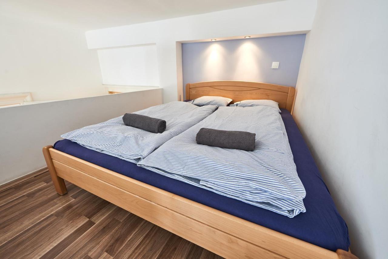 Large Apartment For Groups City Center Dist. VII Будапеща Екстериор снимка