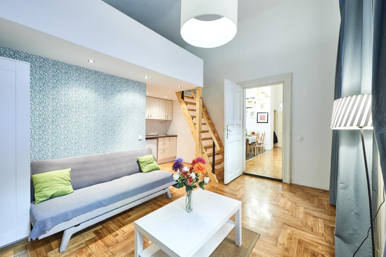 Large Apartment For Groups City Center Dist. VII Будапеща Екстериор снимка