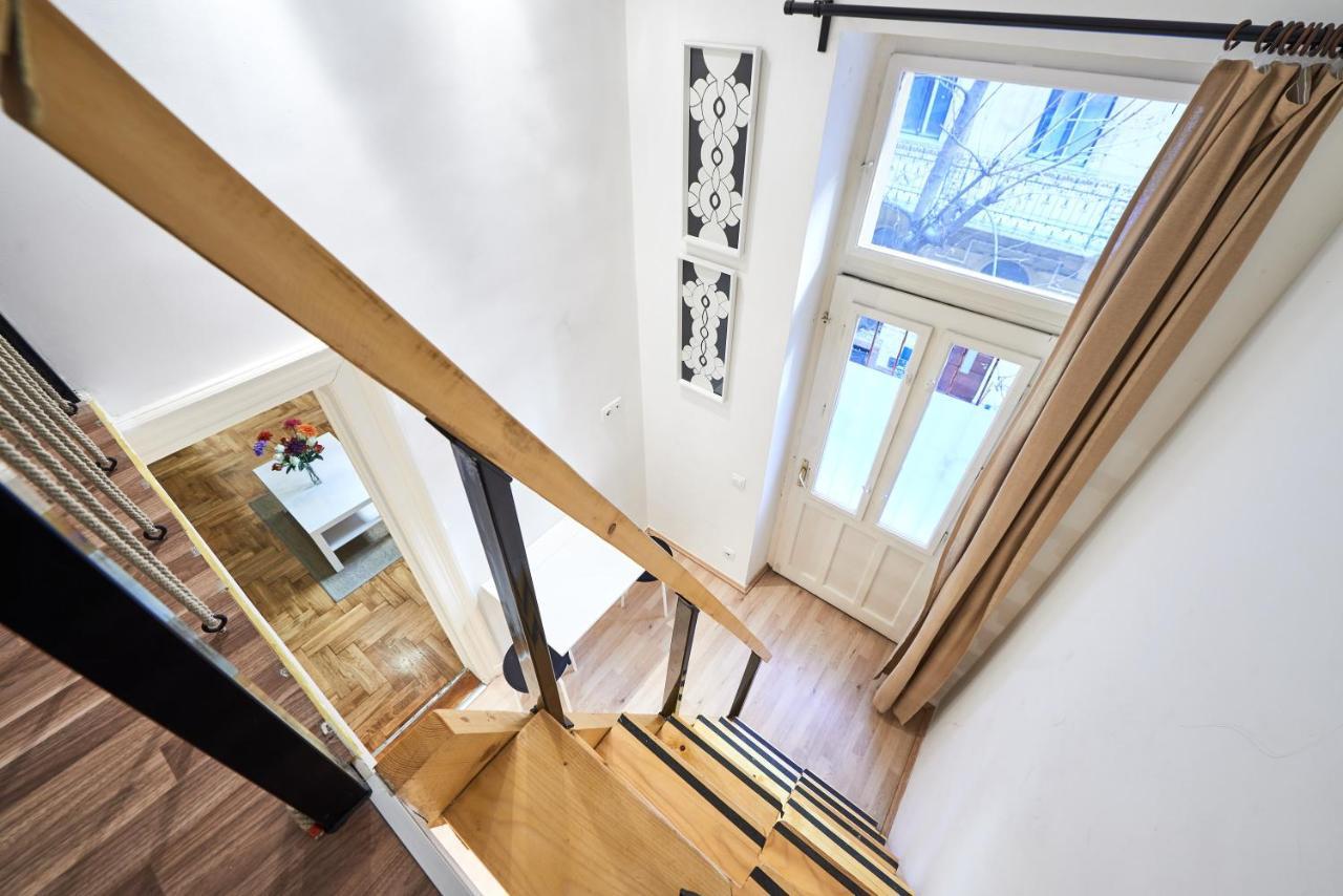 Large Apartment For Groups City Center Dist. VII Будапеща Екстериор снимка